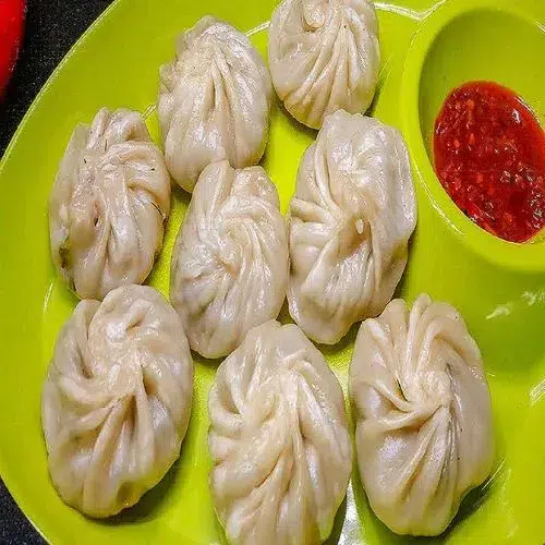 Veg Momos-(Steam)-(Timing-4P.M To 10P.M)-(Uttaranchal Fast Food)