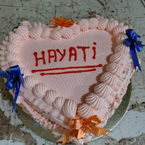 Heart Shape Cake With Name (1Pound) (Oggy Baker)