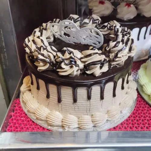 Choco Chips With Cake (1Pound) (Oggy Baker)