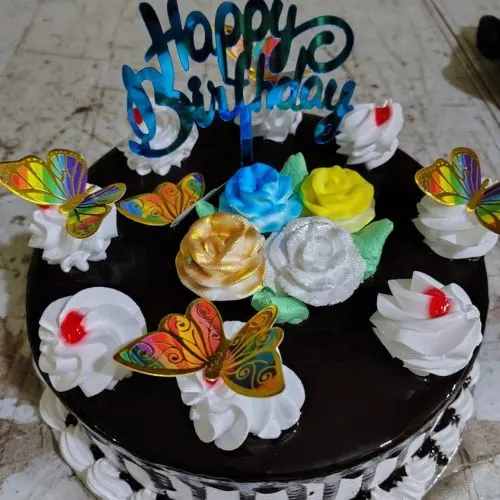 Chocolate Strawbeery Cake (1Pound) (Oggy Baker)